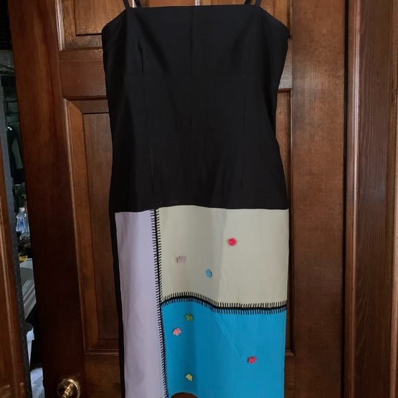 Dress - Picture 1 of 1